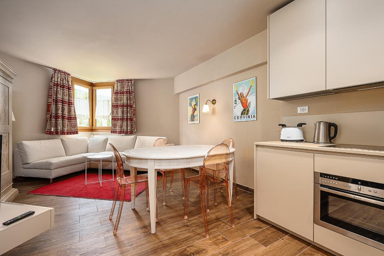 Hemeras Boutique Homes : Apartment 200M From The Skylift Breuil-Cervinia Exterior foto